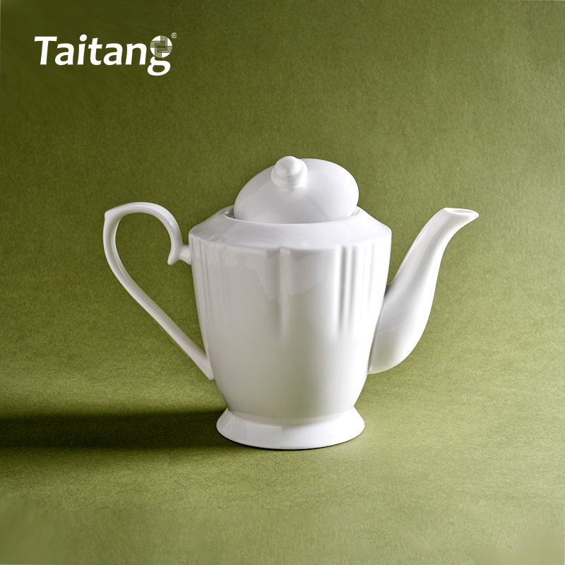 皇冠白瓷-茶壶