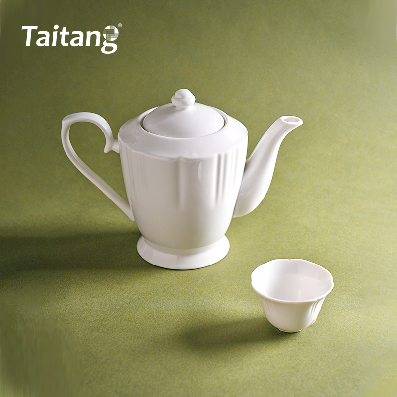 皇冠白瓷-茶壶