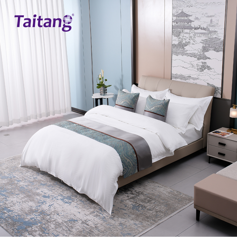 墨绿丝韵-轻奢酒店床旗抱枕套系列