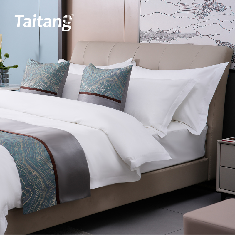 墨绿丝韵-轻奢酒店床旗抱枕套系列