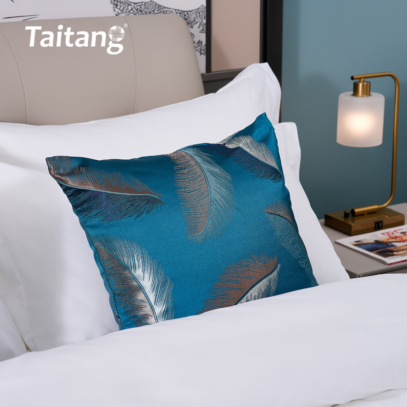 羽影沧蓝-轻奢酒店床旗抱枕套系列