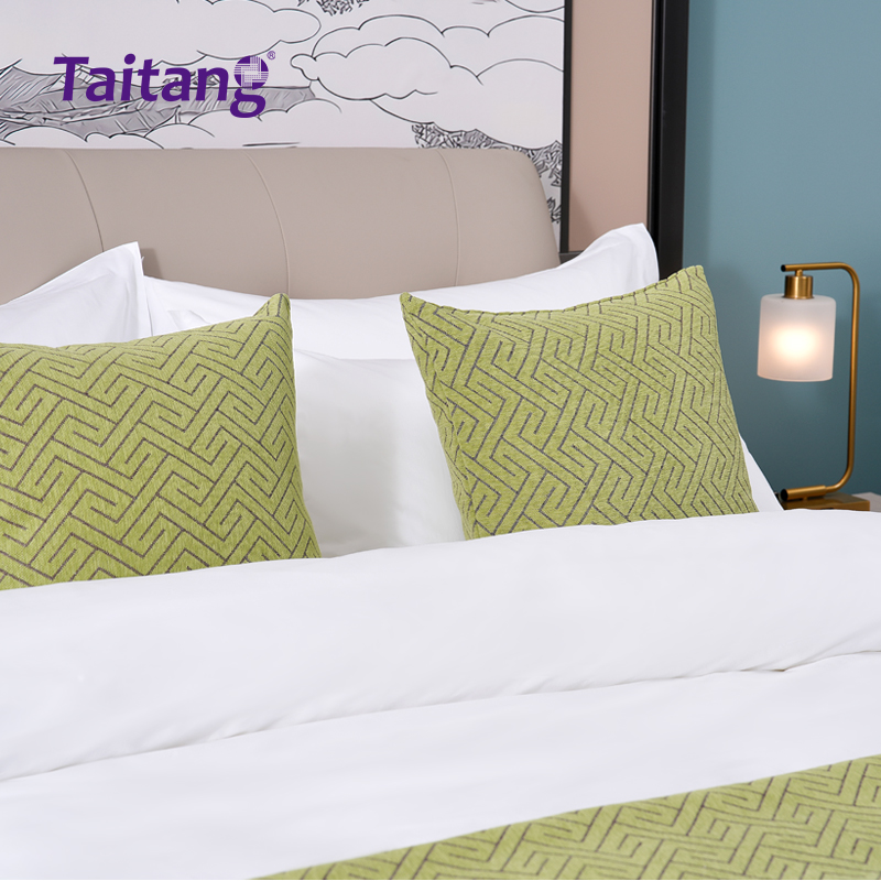 抹茶软云-轻奢酒店床旗抱枕套系列
